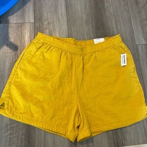 NWT Old Navy XL high-rise comfort waistband shorts